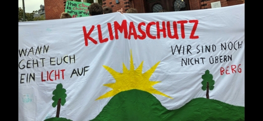 Synonym für den Dialog mit dem Bezirksbürgermeister von Berlin - Lichtenberg Synonym für den Dialog mit dem Bezirksbürgermeister von Berlin - Lichtenberg