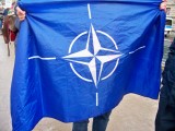 NATO - Symbol immer wieder als Aufforderung direkt in den Krieg einzutreten.