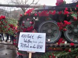 Panzer als Denkmal vor der Russischen Botschaft.